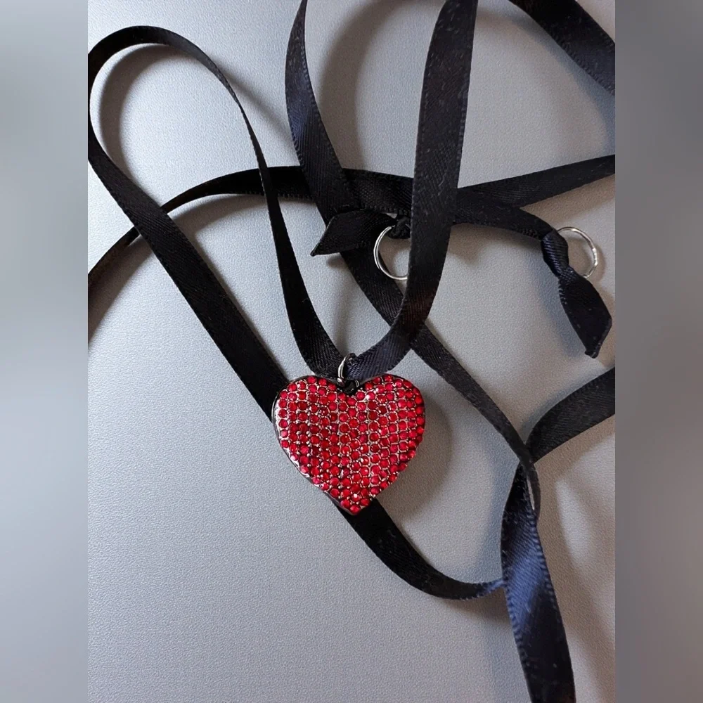 Red Heart Crystal Pendant Choker Necklace
